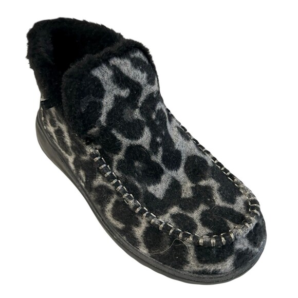 Hey Dude Leopard Print Ankle Booties - Picture 2 of 11